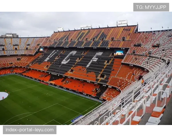 梅斯球场测试新型摄像系统，旨在为教练组提供实时的肋部空间分析图